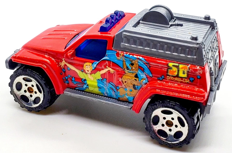 Camión de bomberos Matchbox 2007 4x4 Scooby Doo peludo rojo fundido a presión camión de 2 3/4" con gris Foto 3 de 4