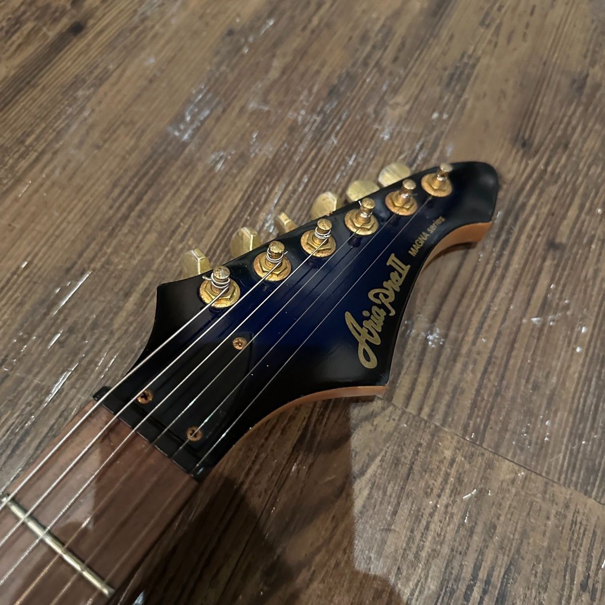 ARIA PROⅡ MAGNA ブルー Aria Pro II Magna Blue Burst | Reverb