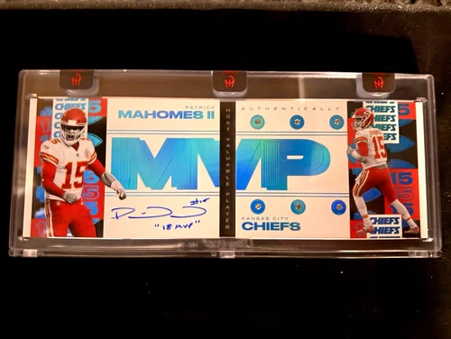 2025 Panini Authentically Mahomes MVP Booklet Auto 1/1 “6”Diamonds “18 MVP”