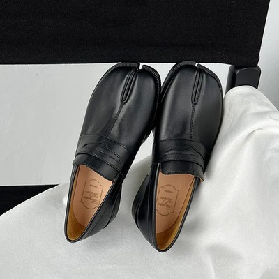 Split Toe Shoes Tabi Leather Loafers Men Women Soft Soles Fashion Flats Boots