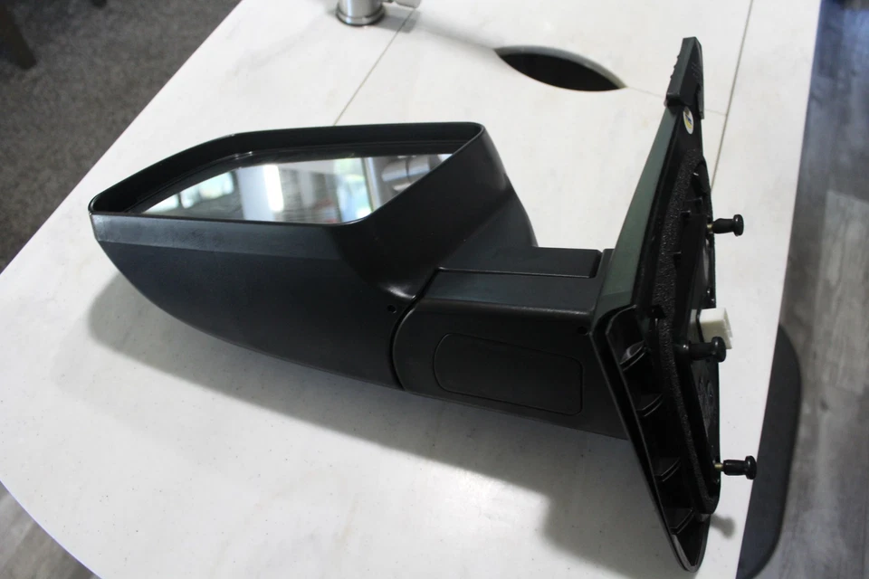 07-13 丰田苔原 (SR5) 拾音器电源非加热左侧门镜 — 第 2/4 张图片