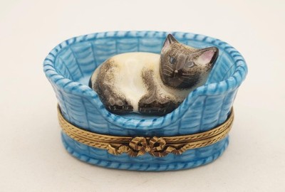 New French Limoges Trinket Box Cute Siamese Kitty Cat Kitten in Blue Basket