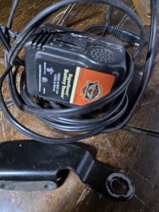 Genuine Harley-Davidson SuperSmart Battery Tender 12V Charger 750mA 99863-01T