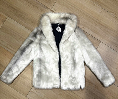 Volcom women Faux Fur Lined Full Zip Jacket White Solid Size S