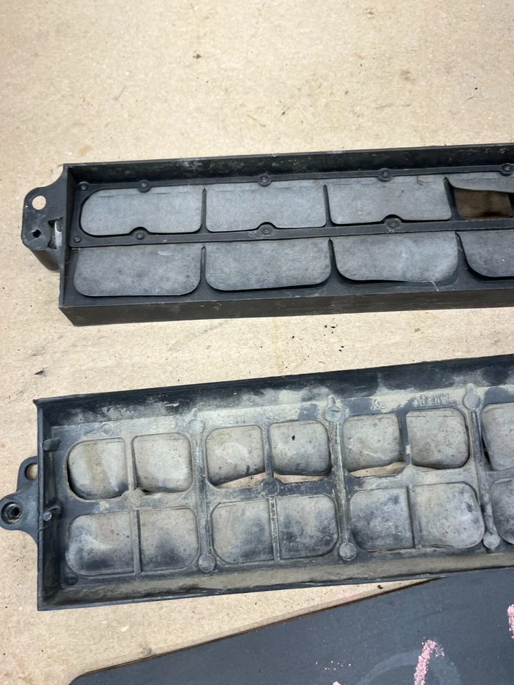 Chevrolet GMC C10 K10 K5 K30 1981 1987 panel de puerta cabina de aire fresco ventilación uso Foto 3 de 4