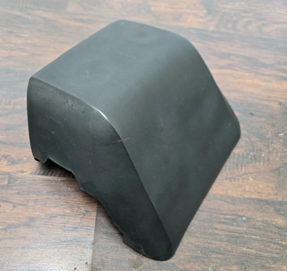 USED ORIGINAL GENUINE PORSCHE 911 930 DRIVERS LEFT REAR RUBBER BUMPER PAD #3 — 第 4/4 张图片