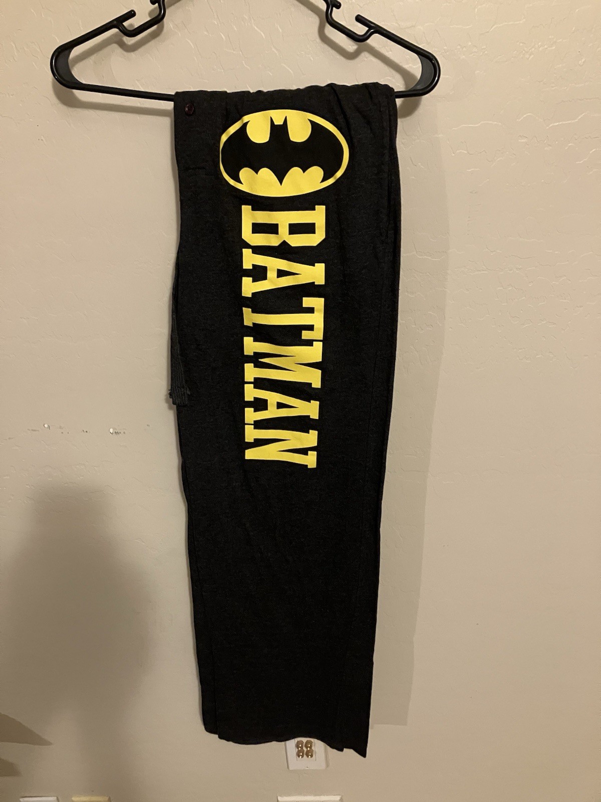 Batman  Dark Gray Men’s Loungewear Size ￼Medium Exc. Cond.