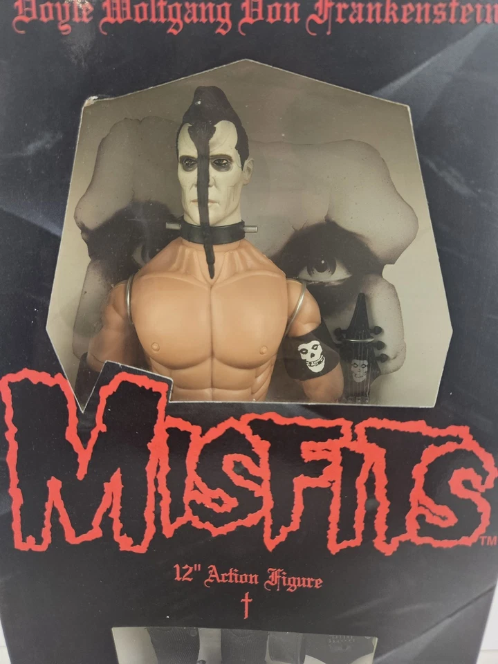 Figura de acción punk rock The Misfits 'Doyle' 1999 juguete 12" en caja ataúd original Foto 2 de 4