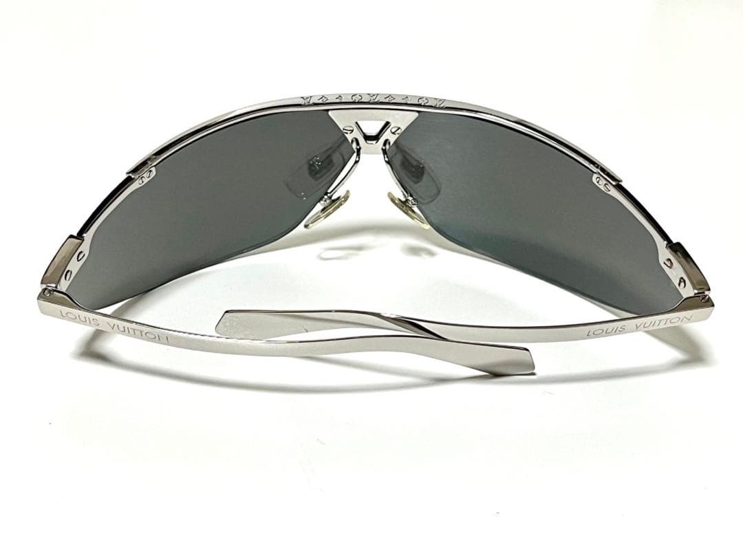 LOUIS VUITTON 1.1 Evidence Sunglasses Silver Metal Monogram Z1906U
