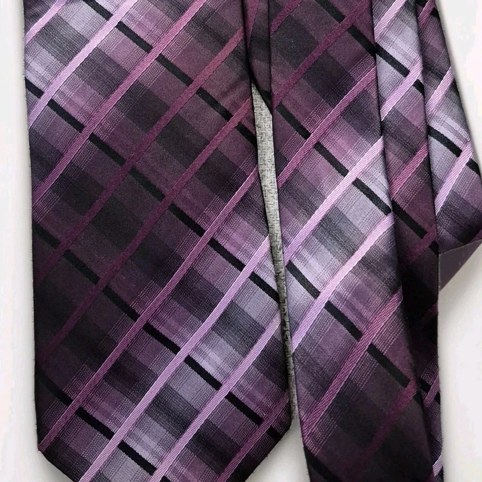 ALFANI MENS TIE MERLOT AND BLACK PLAID 3.5 X 60 - Image 2 of 4