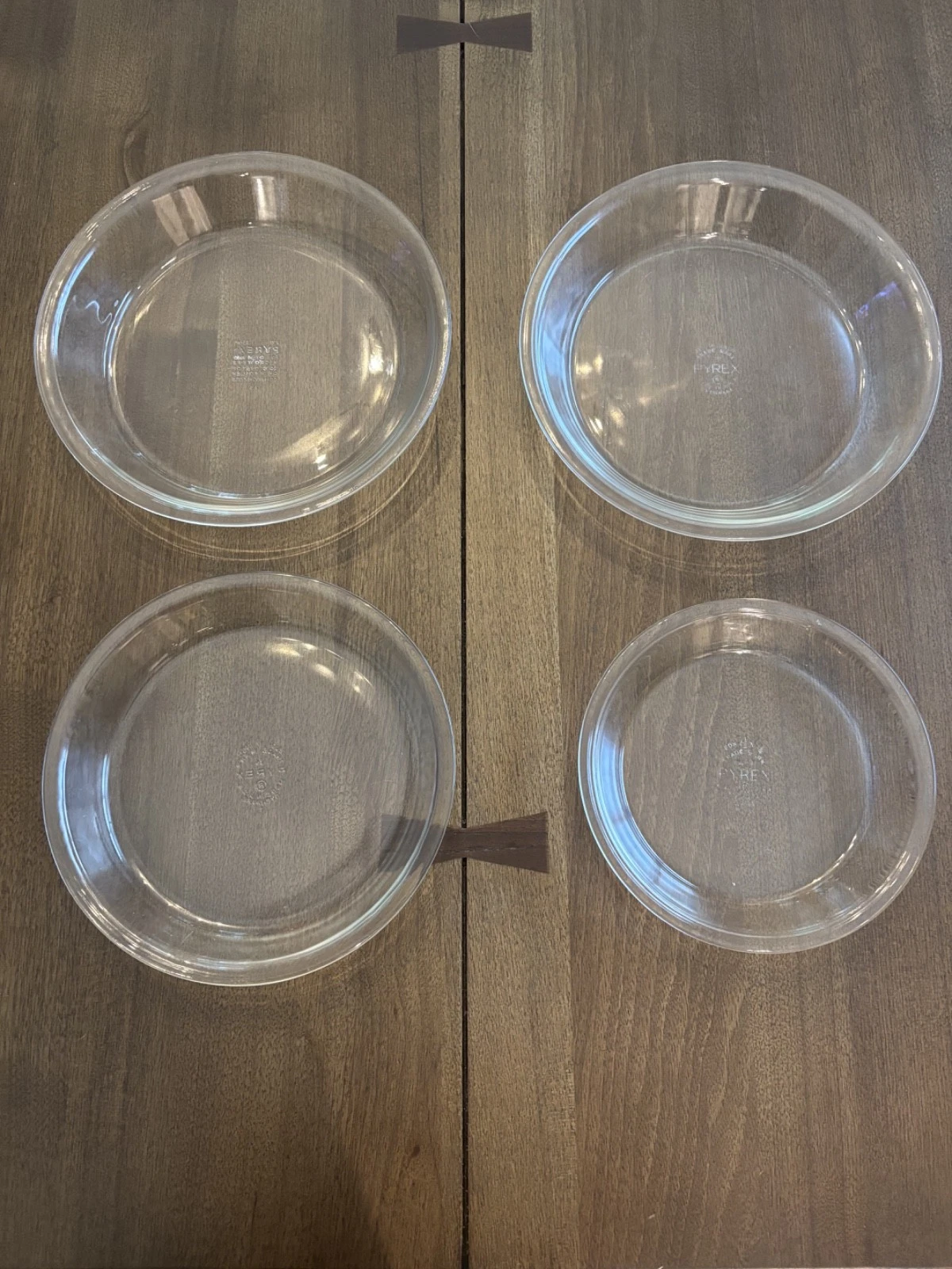 Lot of 4 Vintage Pyrex 7.5in 9in 10in Glass Pie Plates 208 209 210 USA