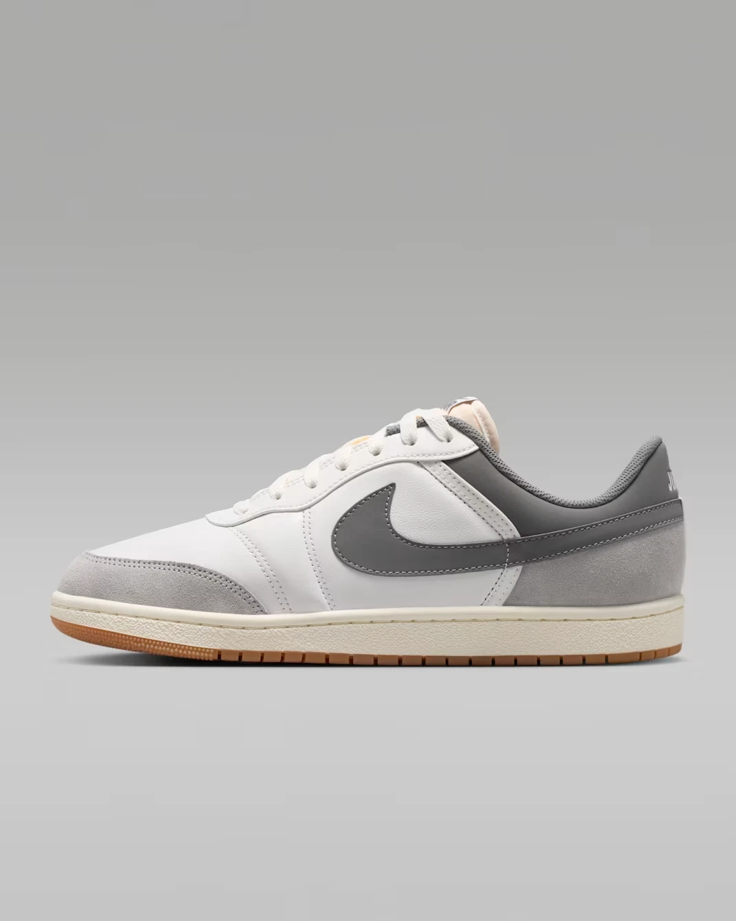 Nike Air Jordan Skyline Low LE Men's Shoes in White and Grey