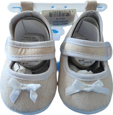 Soft Touch Girls Cream Sweet Shoes Size 6-12 Months