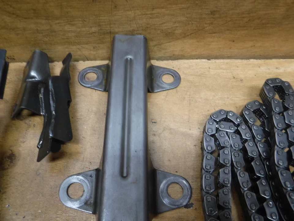 2/ 1982 82 HONDA SABRE VF45 VF750S OEM FRONT CAM CHAIN GUIDES TENSIONER - Image 3 of 4