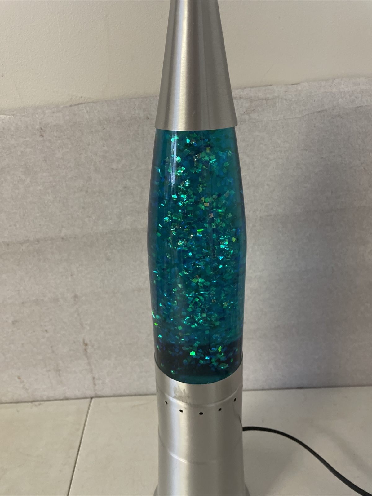 2002 Pliable Art Lamp Silver BulletBlue/Green Glitter/Lava Lamp 102L