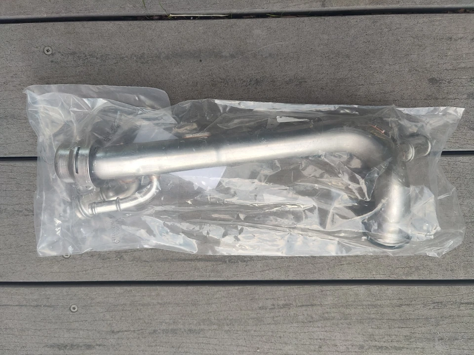 New Genuine Upgrade Thermostat Coolant Pipe for Mercedes Benz M264 A2642004201 - Image 2 of 2