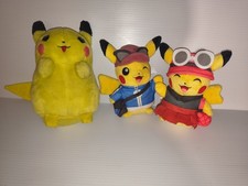 Pokémon Plush Lot: Rare Singapore Center Exclusive Pikachu Pair + 2004 Hasbro 