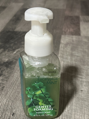 Retired/Vintage Bath Body Works EUCALYPTUS MINT Foaming Hand Soap 8.75fl oz W6