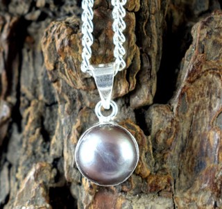 Natural Tahitian Black South Sea Pearl 9.75 Ct Round Gemstone Certified Pendant