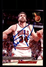 Signed Basketball Card Auto Bill Wennington 1993-94 Ultra #223 Chicago Bulls