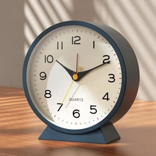 ® 4.5" Analog Alarm Clock,Small Retro Desk Clock Battery Operated,Slient Metal T
