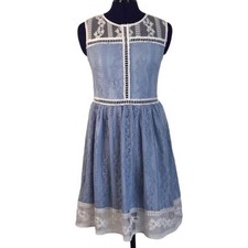 Cherie Blue White Lace Short Sleeve Dress Women’s Size Medium