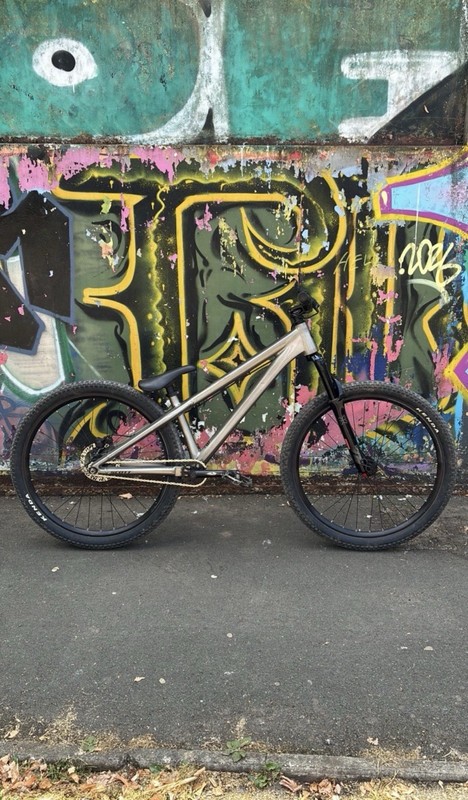 2024 scott voltage YZ01 dirt jumper