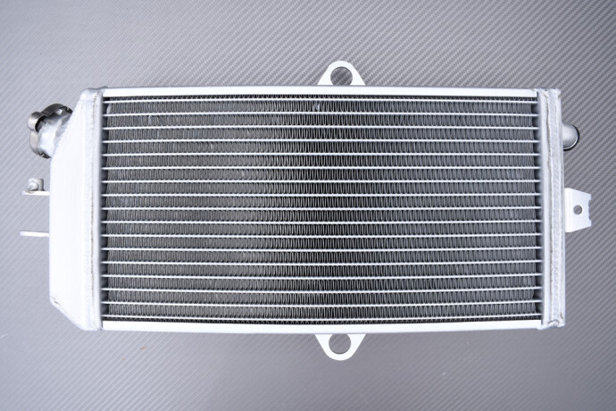 Radiateur eau racing Suzuki LT250R pour rouler sur circuit et chemins sans surchauffe
