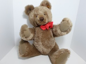 large steiff bear