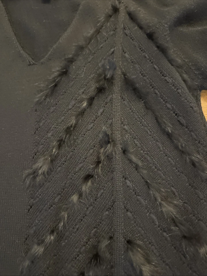 GIANFRANCO FERRE Forma Black Wool Blend Fur Accent Sweater Made In Italy Sz 16 - Image 2 of 4