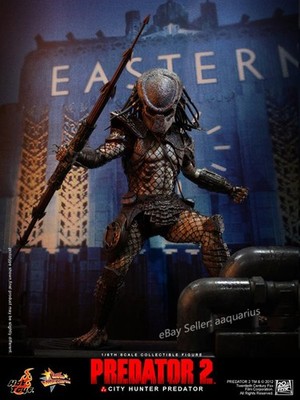 Hot Toys MMS173 Predator 2 Lost Predator 1/6 Scale Action Figure 2012