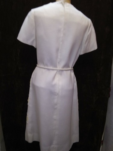 Vintage 1960's White Linen Yellow Applique Mod Dress by Henry Lee Medium - Picture 6 of 7
