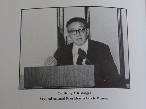 UNIVERCITY OF CENTRAL FLORIDA PROFILE KISSINGER/ HAIG AT PRESIDENT CIRCLE DINNER - Picture 3 of 13