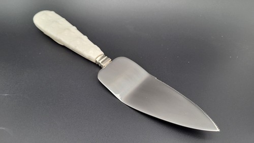 Royal Albert English Buffet Cake Pie Server NIB - Picture 9 of 19