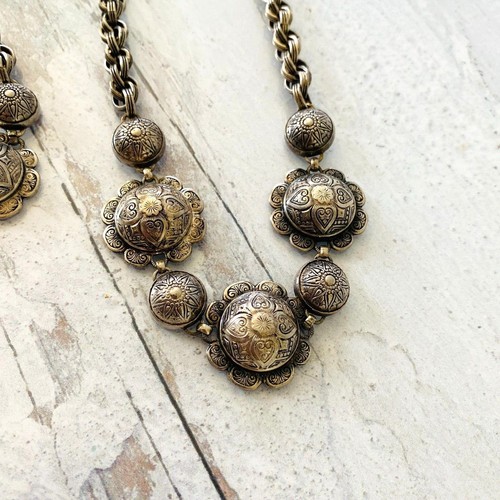 Vintage Victorian Revival Engraved Domes Silver Plated Necklace and Bracelet Set - Picture 4 of 7