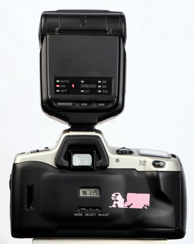 Minolta Alpha 303si Super 35mm Film AF SLR c/w AF 35-70mm f/4 Lens & 3500xi Kit - Picture 5 of 11