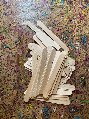 100 + Jumbo Craft Sticks, popsicle sticks, tongue depressors, mixing, Kids craft - Picture 3 of 3