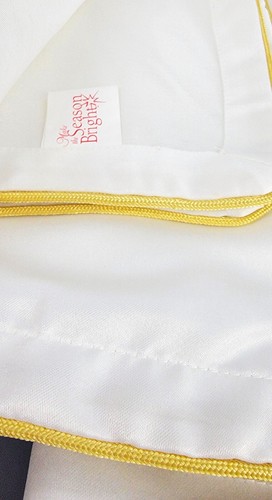 Set of 4 New Kohls Brand 20" Square Elegant Gold Edged White Holiday Napkins - Picture 5 of 11