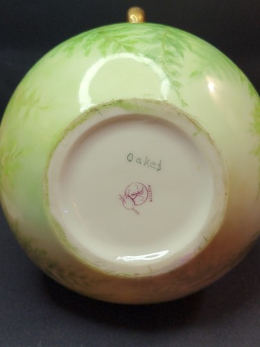 Antique CAC Belleek Bulbous Planter/Vase - Signed - Green Ferns w/ Gold Trim - Picture 15 of 18
