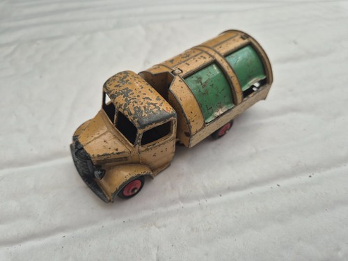 VINTAGE 1960'S DINKY TOYS 252 REFUSE LORRY TRUCK TAN/GREEN DIECAST MODEL