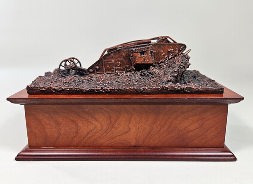 'The First Tank' WW1, Bronzed Resin Sculpture / Ornament by Danbury Mint - Foto 15 di 24