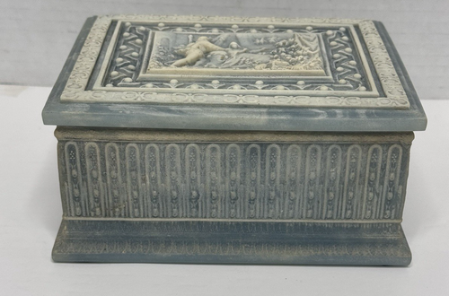 Vintage Jewelry Box Incolay Stone Renaissance Romeo and Juliet Rare box - Picture 3 of 7