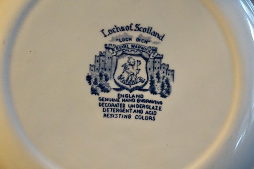 Lochs Of Scotland Royal Warwick England Blue And White Plate 10” "Loch Oich" - Picture 6 of 6