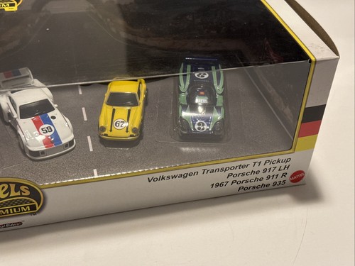 2024 Hot wheels Premium Diorama Garage box set # German Racers - Vw & Porsche - Picture 3 of 3
