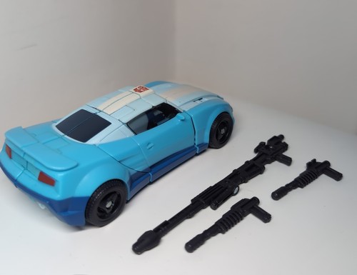 Transformers Generations Universe Deluxe Blurr Complete - Picture 2 of 3