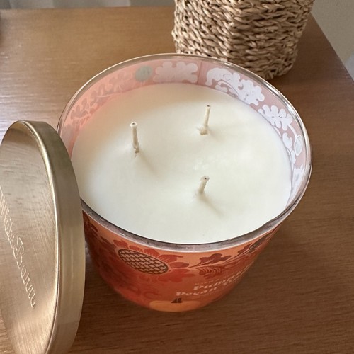 New White Barn Bath & Body Works Pumpkin Pecan Waffles Jar Candle 3 Wick 14.5 Oz - Picture 2 of 4