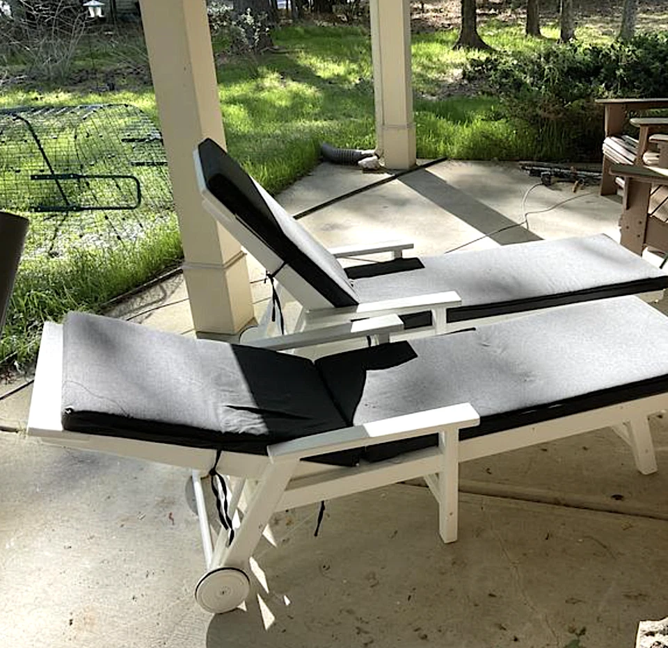 Juego de chaise lounge con ruedas POLYWOOD Prescott de 2 piezas con cojín - blanco o negro Foto 4 de 4