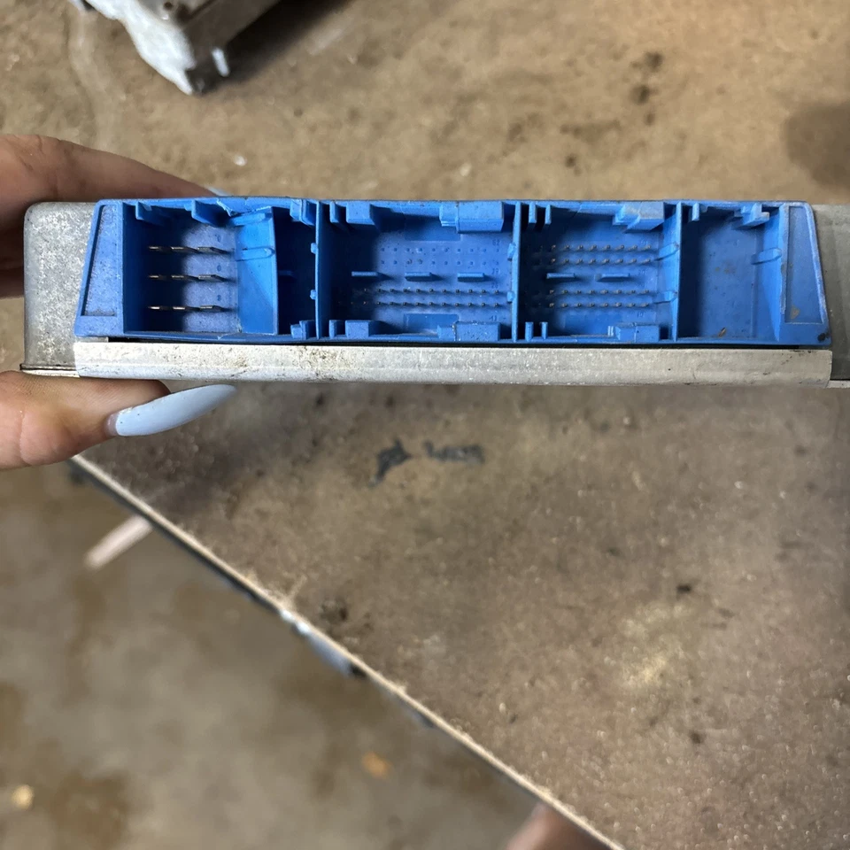 BMW 325i 2001-2006 módulo siemens 5WK33503AG B2 Foto 2 de 2