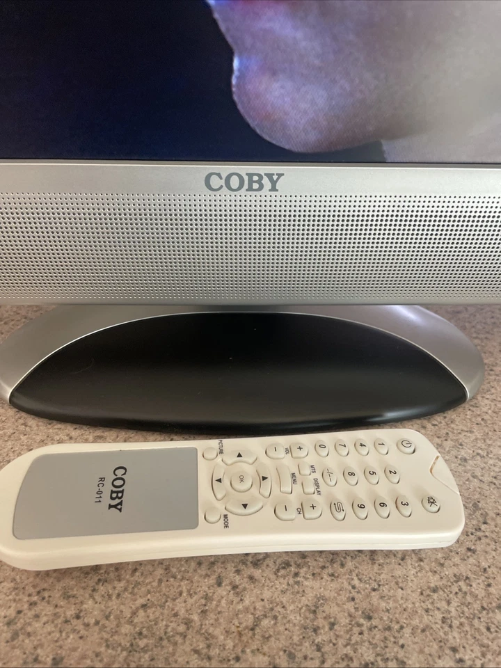 Coby 15.4" LCD HDTV Monitor Widescreen Vintage Gaming (tf-tv1501) - Image 4 of 4