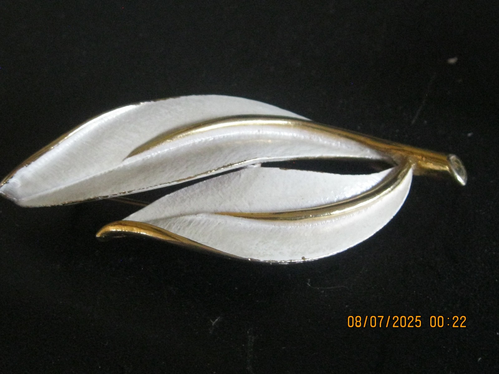 Picture 1 of 3